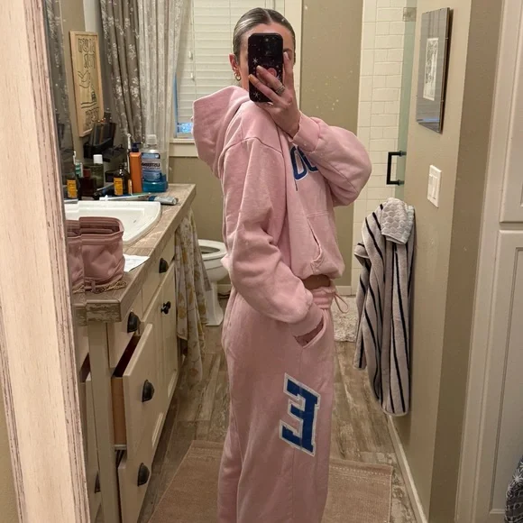 Elwood Pink Women's Sweat Set Hoodie + Sweats - Picture 3 of 3